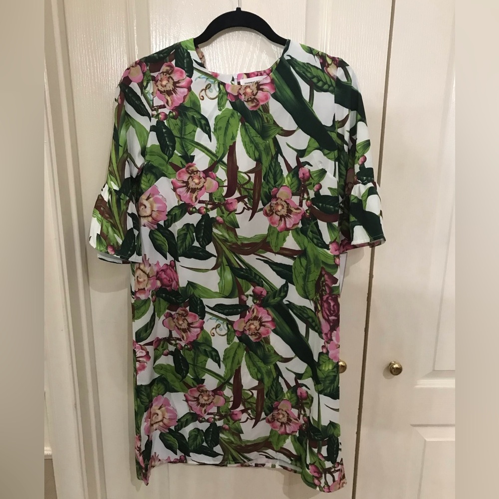 Goodnight Macaroon floral dress with ruffle on sleeve, NWT